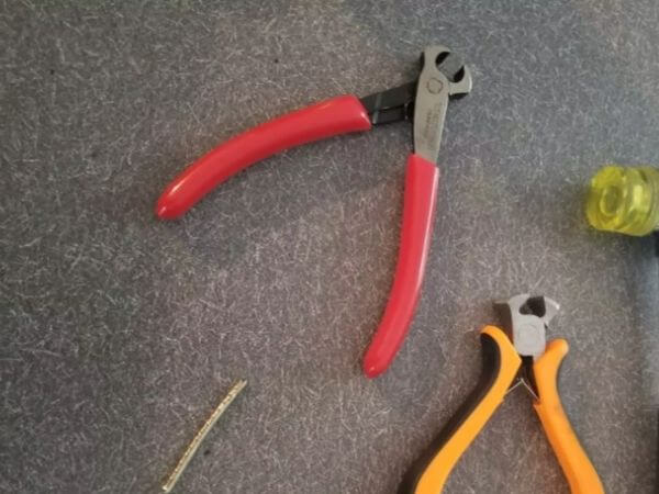 end cutting nippers and pincers
