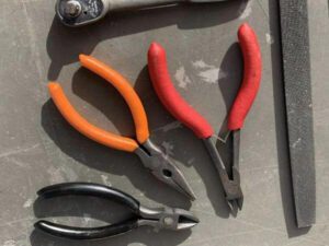 how to clean and maintain pliers